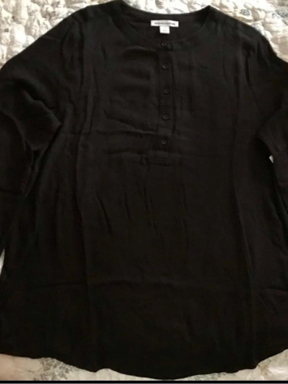 Amazon Essentials Black Long-Sleeve Button-Front Tunic - Picture 5 of 7